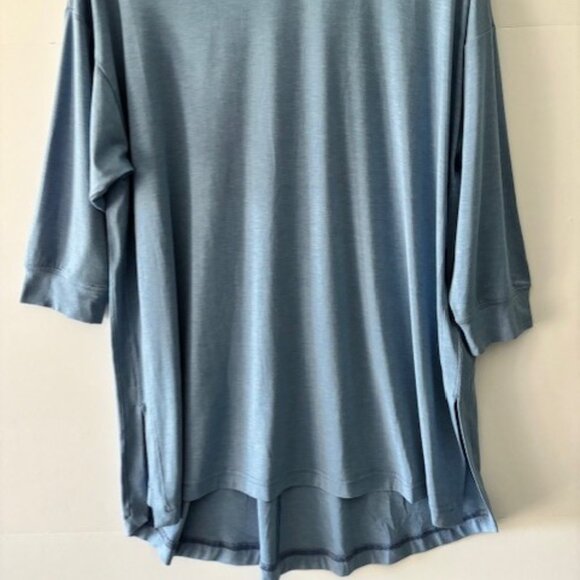 Athleta Tranquility Casual Shirt Tunic Blue 3/4 Sleeve Workout Overized M Active - Picture 2 of 8